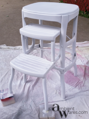 Vintage Cosco Step Stool gets a Modern Farmhouse Styled Makeover